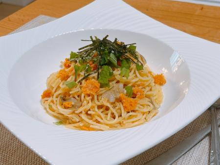 動物性原料不使用で“シャケフレーク”の味と食感を再現