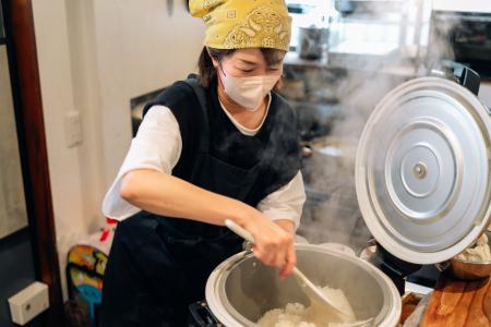 足立区の子どもたちに、コロナ禍からおいしさと栄養を