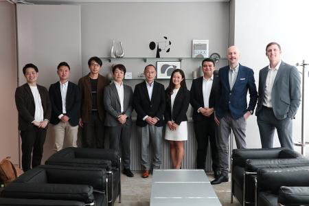 JSOL、米Replit社と日本初の戦略的パートナーシップを