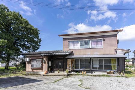 【新潟・上越】移住者が仕掛ける、「森」と「食堂」を