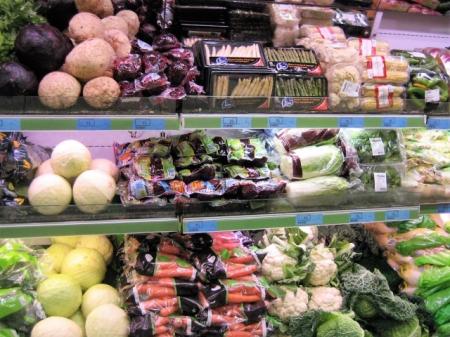 食品値上げの背景に何があるのか　資材と原油の影響