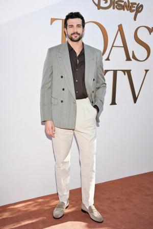 【ロロ・ピアーナ】ポール・アンソニー・ケリーがレッ