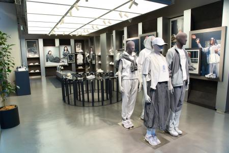 ニューバランスの伝統と革新を称える「Grey Days」に