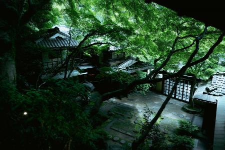 【開業20周年、感謝を込めて】料理旅館・明治の森箕面