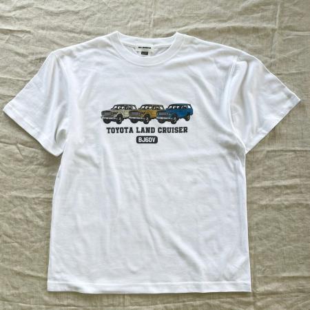 成田空港T3にトヨタランドクルーザープリントTシャツ