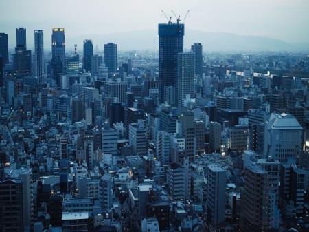 AIは仕事を奪うのか　金融業界で進む「業務再設計...