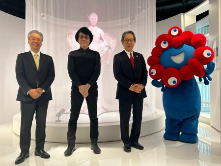 大阪・関西万博「いのちの未来」のアンドロイドを「長
