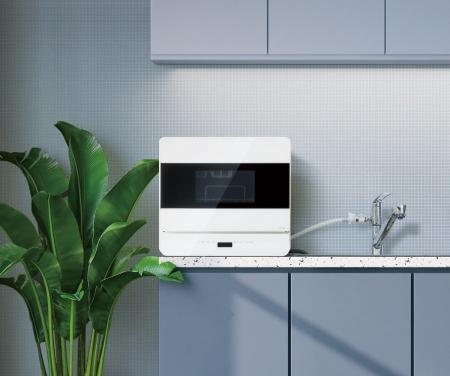 従来モデルの約半分の使用水量で、高い洗浄力を実現　