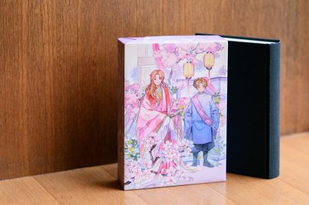 〈紀伊國屋書店創業100周年記念〉ファン必携のBOX入り