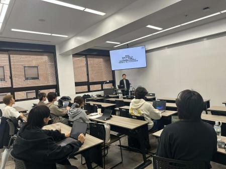 x3d株式会社、明海大学で独自の高度生成AI教育プログ
