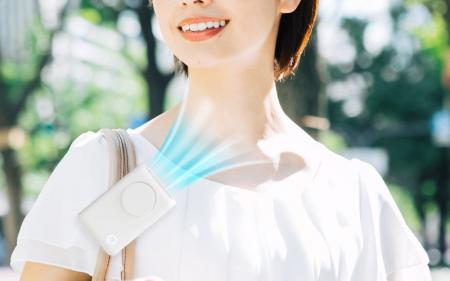手ぶらで涼風　使い方は無限大の多用途ハンディファン
