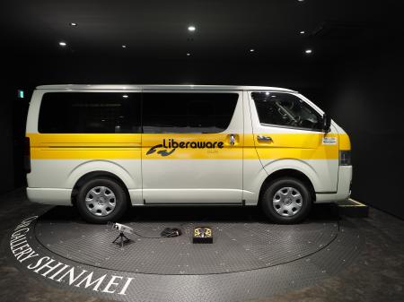 ドローン点検の現場効率と利便性を最大化する専用車両