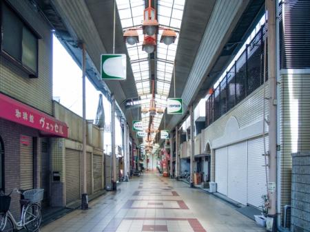 原材料費や人件費の高騰を受け、約7割の企業がコス...