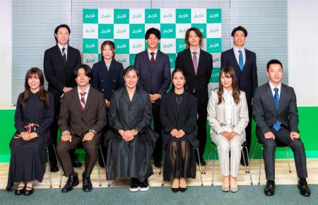 日本中に勇気と感動を与えたスノーアスリート14名が集