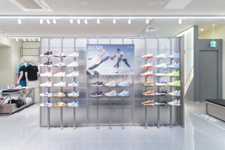 グローバルスポーツブランド 361° 、日本第2号店とな