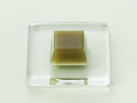【とらや】新緑の季節の憩いにおすすめ、お茶をutf-8 【とらや】新緑の季節の憩いにおすすめ、お茶をutf-8
