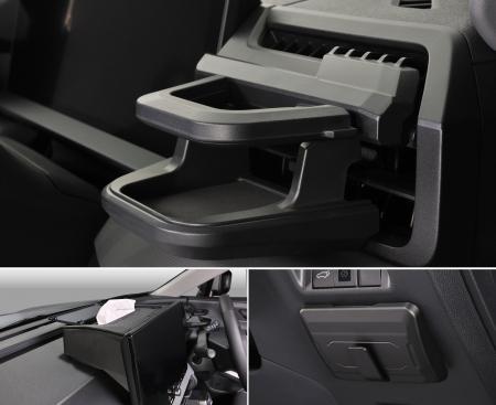 新型RAV4専用｜車内装のモチーフをデザインに取り込ん