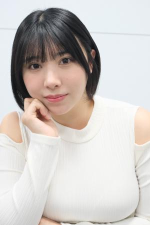 Iカップ現役薬剤師グラドル「三橋くん」無加工写真集