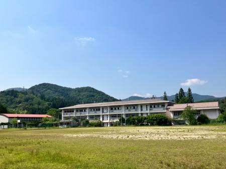 【東広島市】147年の歴史を持つ旧竹仁小学校を再生 官
