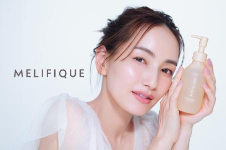 辻元舞が手がけるMELIFIQUEから、初のクレンジングが