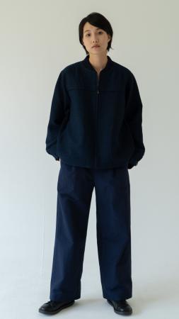 色の形、空間と時間が交錯する。そこに服がある。アト