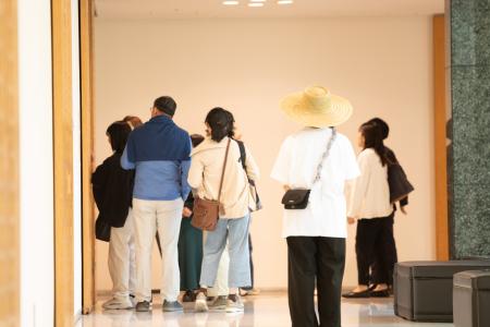 体験型企画展「認知症世界を歩いてみたら。展」、来場