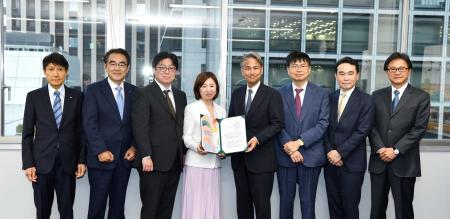 「再生医療で描く日本の未来研究会」が経済産業省に提