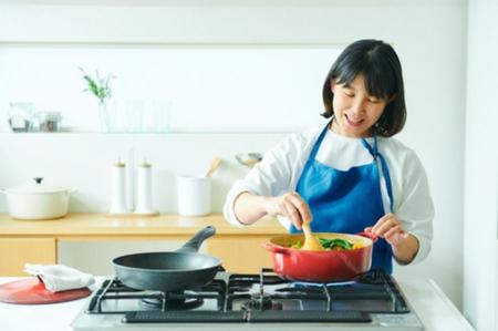 【都ホテル 四日市】タサン志麻講演会「家族と食事を