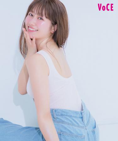 ももクロ・佐々木彩夏が『VOCE』7月号で“無敵の多幸感