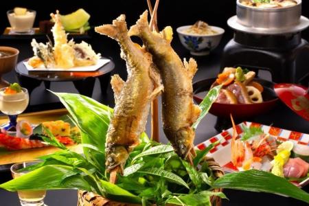 6～7月限定【初夏を愉しむ鮎会席】地酒３種飲み比べ 