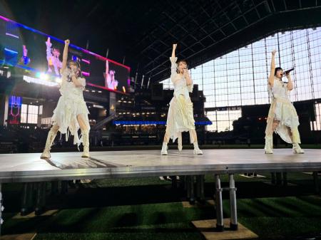 ClariS エスコンフィールドHOKKAIDOにて開催された、 ClariS エスコンフィールドHOKKAIDOにて開催された、