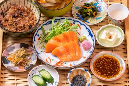 おふろcafe 白寿の湯が2026年5月29日に食事メニューを