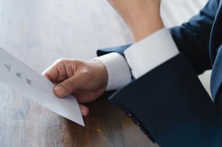 企業の50.6%が正社員不足 4年連続で半数超 7業種で 企業の50.6%が正社員不足 4年連続で半数超 7業種で