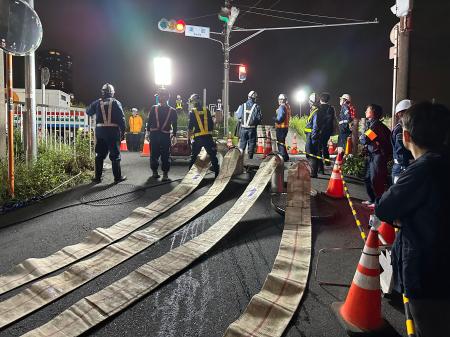 大雨浸水対応のための夜間総合排水訓練を、4月24日に
