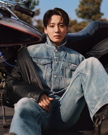Calvin KleinとJung Kookのコラボレーションで新しく