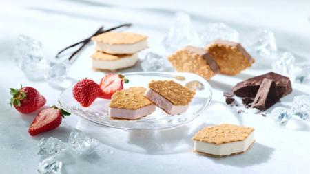 パリパリッ 香ばしいクッキーと濃厚アイス「ファヤー パリパリッ 香ばしいクッキーと濃厚アイス「ファヤー