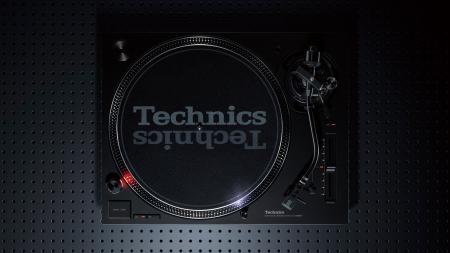 「ダイレクトドライブターンテーブルシステム」SL-120
