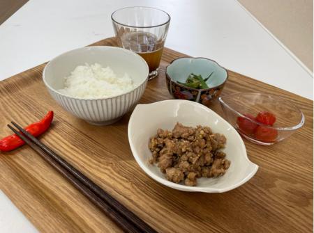 フィリピン産フェアトレード黒糖で和食を豊かに　白め