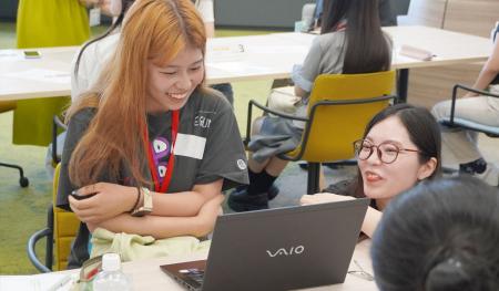 フューチャー、中高生女子向け STEM（理系）領域のツ