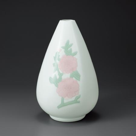 【銀座・和光】「井上萬二白磁展 ―花咲くうつわたち―