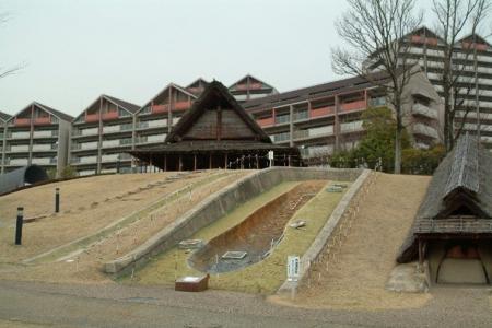 1600年前にタイムスリップ? 再現された埴輪工房跡で 1600年前にタイムスリップ? 再現された埴輪工房跡で