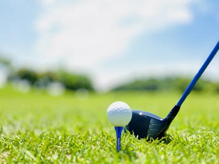 8割のゴルファーが1ラウンドでティー消耗。“折れる前