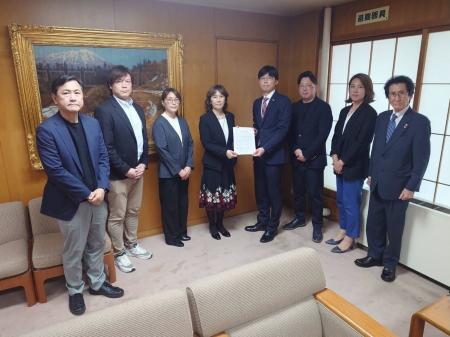 【活動報告】盛岡市長・市議会議長へ「フリースクール