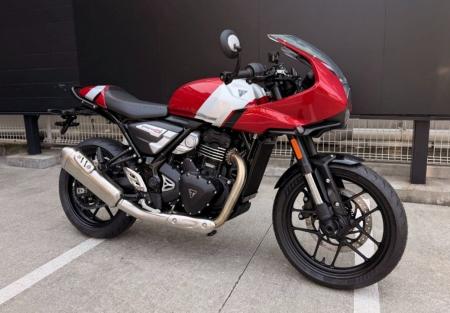 トライアンフから、「新型400cc」シリーズが全国のト トライアンフから、「新型400cc」シリーズが全国のト