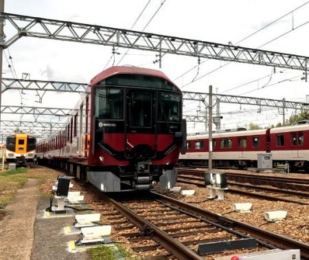 車両床下検査システムの実証実験を開始します
