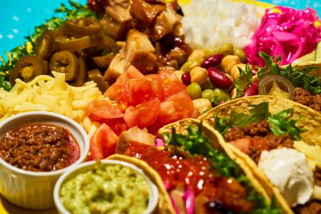 世界のビールとスパイス香るTACOSで楽しむ夏。陽気な