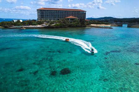 国内ホテル初導入！AI防水ドローンによる自動空撮・動