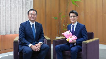 【千葉県印西市】野崎副市長が育休を取得 トップ層が 【千葉県印西市】野崎副市長が育休を取得 トップ層が