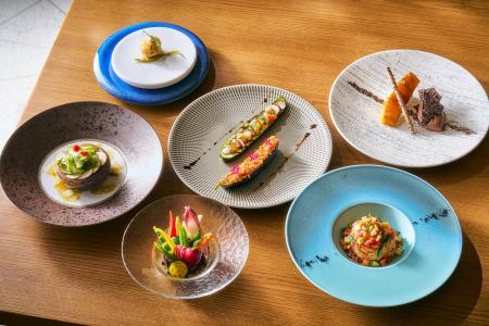 季節の食材を豊富に使用した涼やかな料理とやさしい味