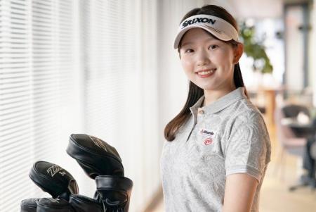 JLPGAプロゴルファー 山田彩歩選手との所属契約締結に